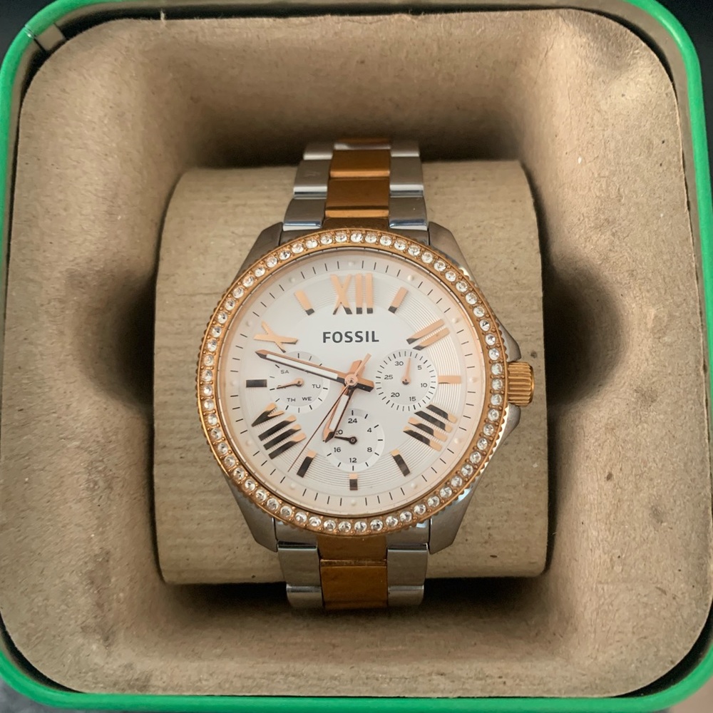 FOSSIL WOMEN'S AM4496 CECILE ANALOG DISPLAY ANALOG QUARTZ GOLD WATCH
